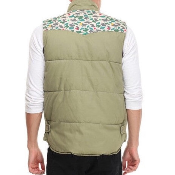 Men’s Olive Vest - Picture 4 of 7